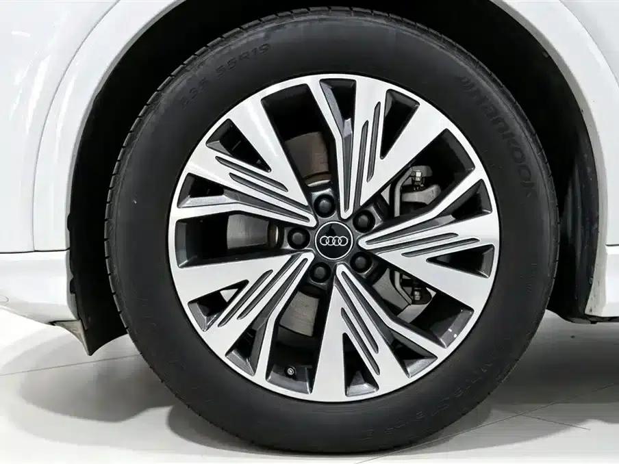 Audi Q4 e-tron 2024 Model 40 e-tron Adventure Edition — миниатюра 16
