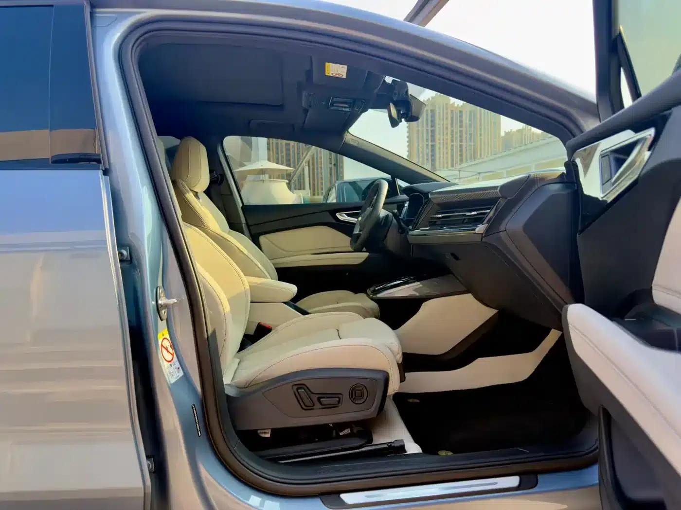 Audi Q4 e-tron 2022 40 e-tron First Edition — миниатюра 6