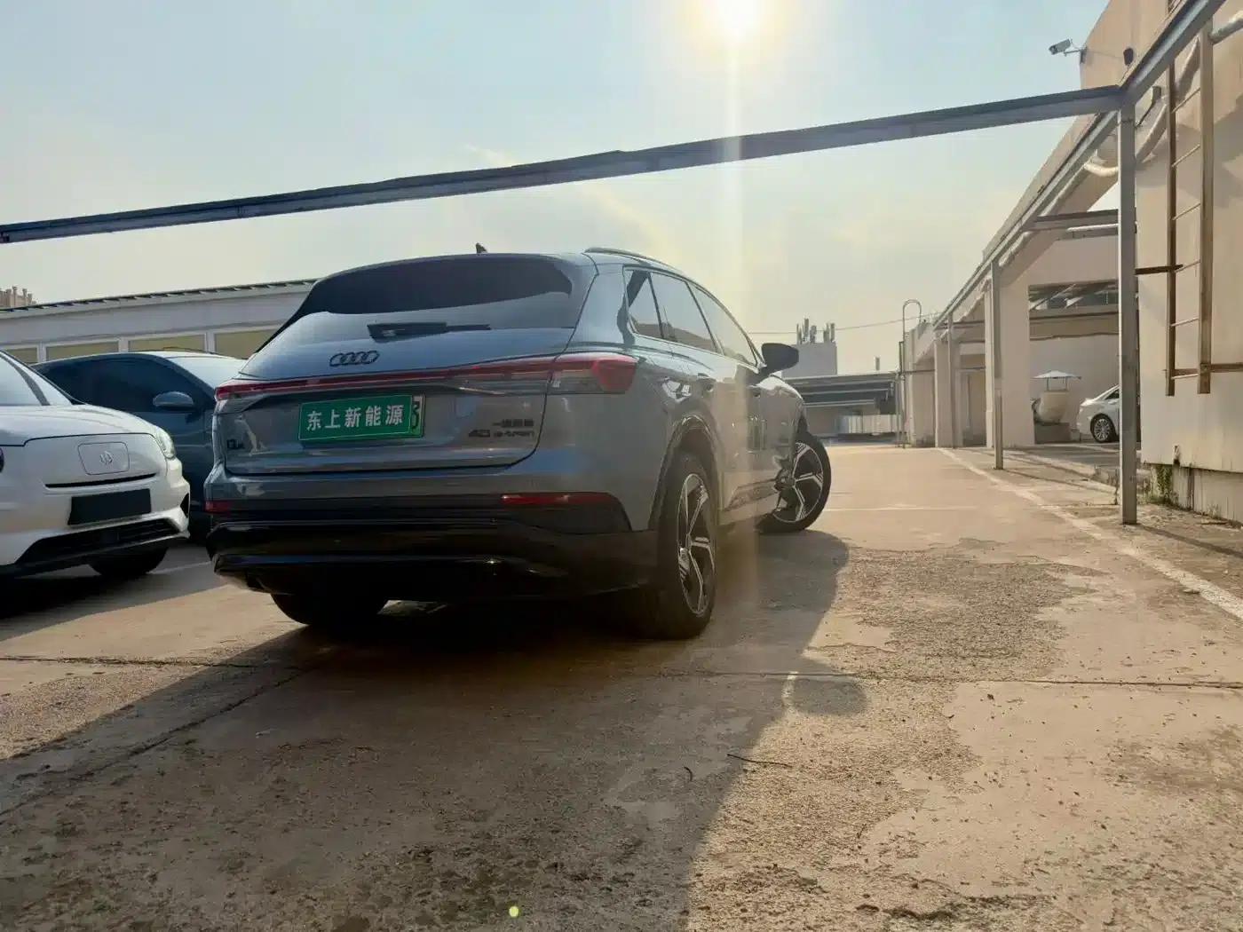 Audi Q4 e-tron 2022 40 e-tron First Edition — миниатюра 7