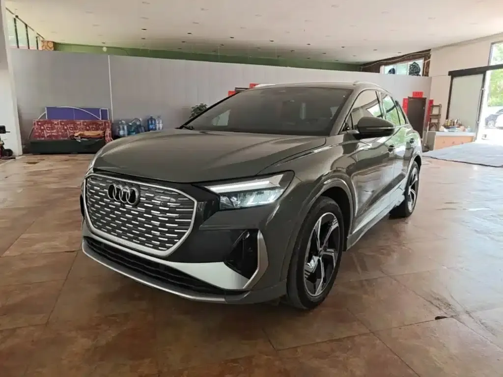 Audi Q4 e-tron 2023 Model 40 e-tron Trailblazer — миниатюра 2
