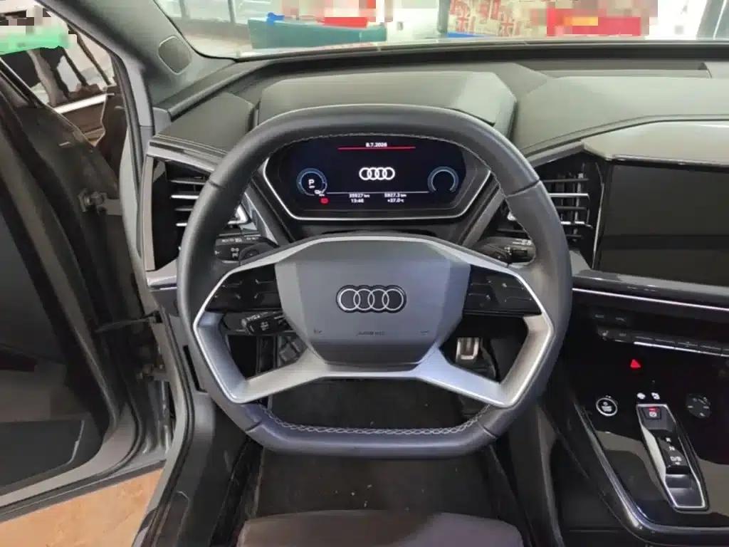 Audi Q4 e-tron 2023 Model 40 e-tron Trailblazer — миниатюра 11