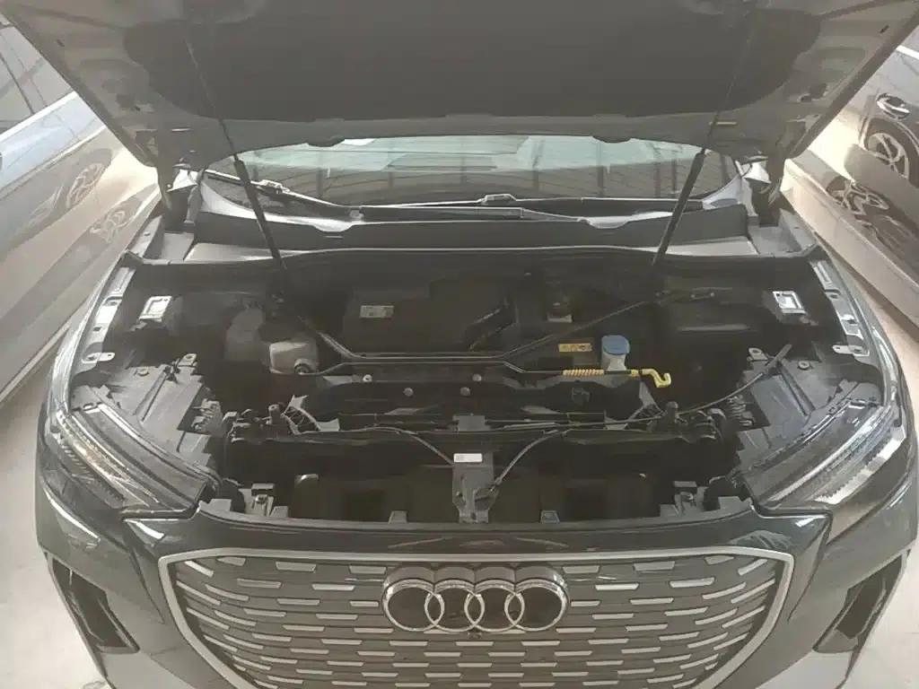 Audi Q4 e-tron 2023 Model 40 e-tron Trailblazer — миниатюра 20