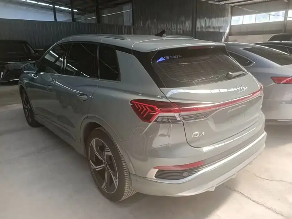 Audi Q4 e-tron 2023 Model 40 e-tron Trailblazer — миниатюра 5