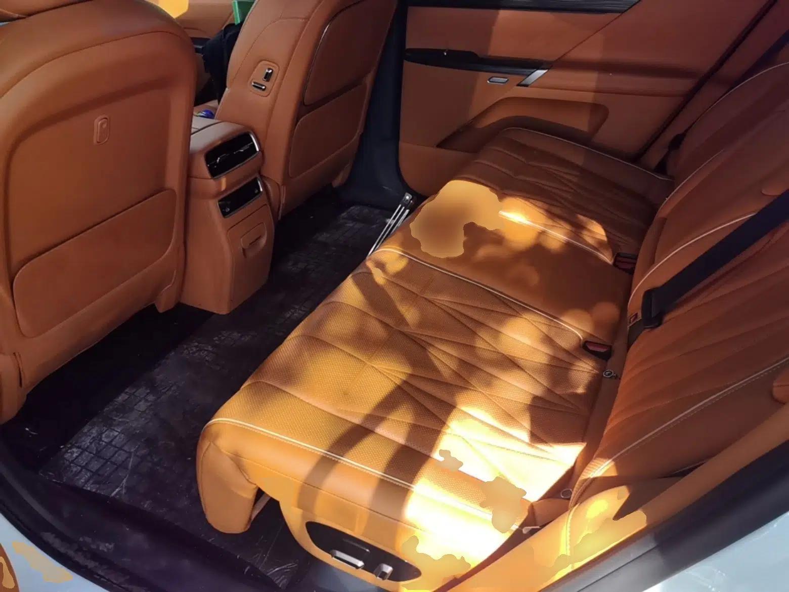 Dongfeng eπ eπ008 2025 210 Ultra Range-Extended Version 5 Seats — миниатюра 20