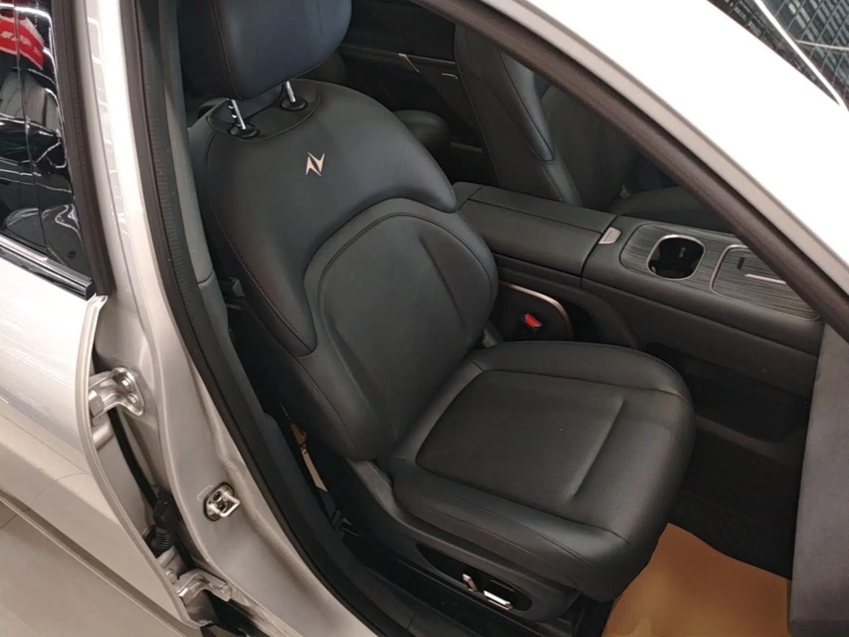 Dongfeng eπ eπ008 2024 210Max Range-Extended Version 6 Seats — миниатюра 19