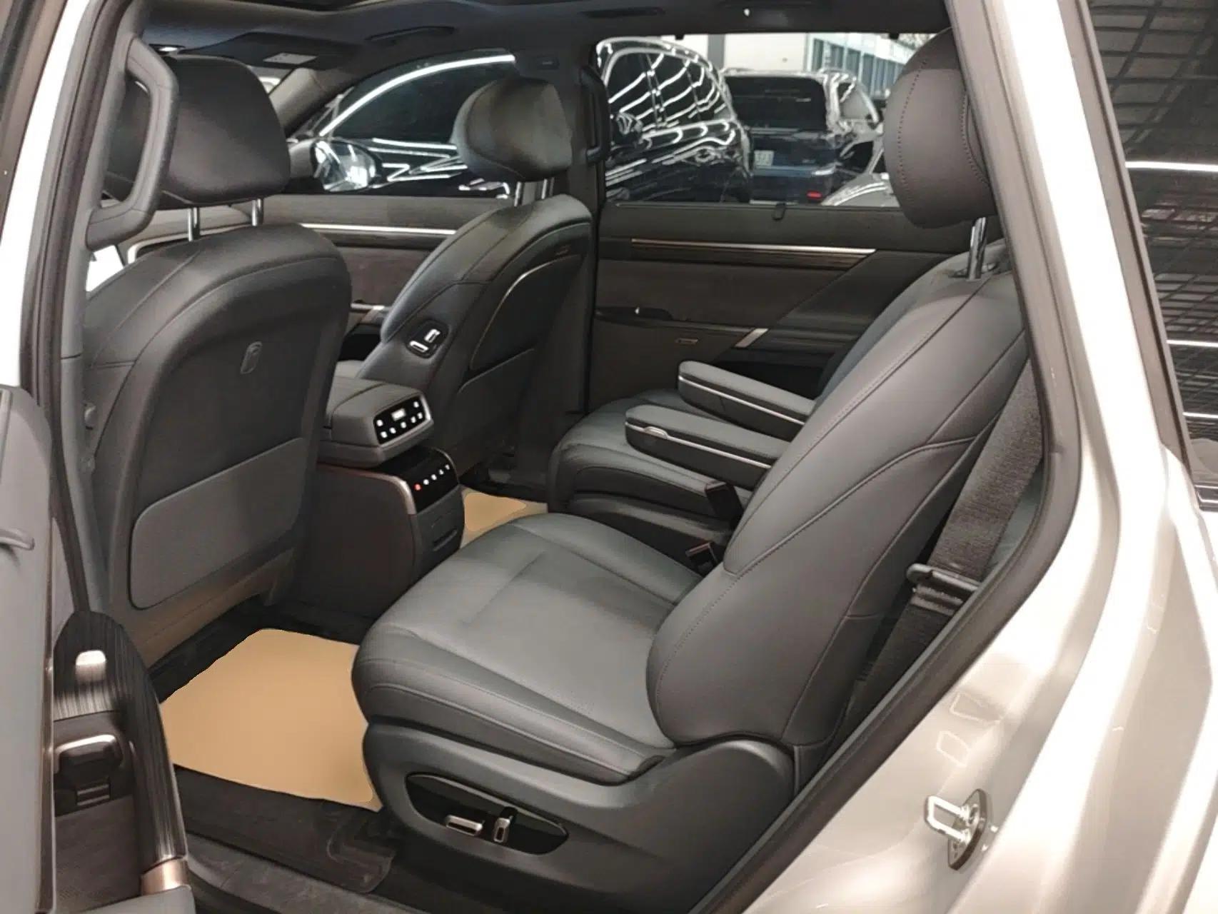 Dongfeng eπ eπ008 2024 210Max Range-Extended Version 6 Seats — миниатюра 20