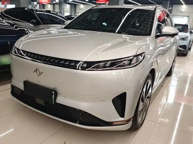 Dongfeng eπ eπ008 2024 210Max Range-Extended Version 6 Seats