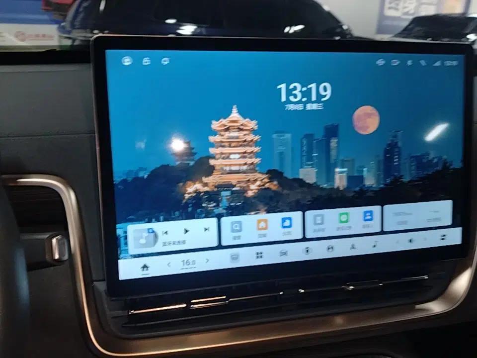 Dongfeng eπ eπ008 2024 210Max Range-Extended Version 6 Seats — миниатюра 15
