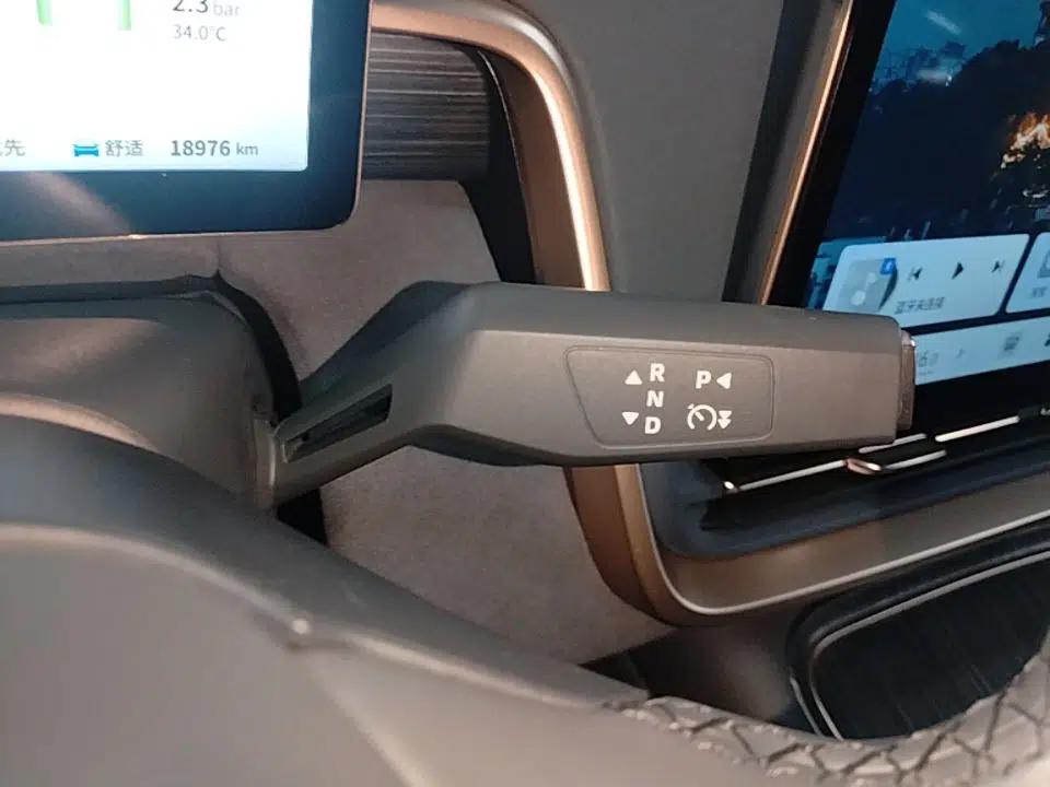 Dongfeng eπ eπ008 2024 210Max Range-Extended Version 6 Seats — миниатюра 16