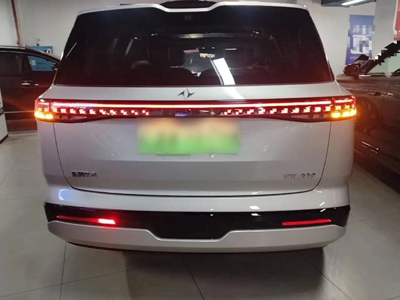 Dongfeng eπ eπ008 2024 210Max Range-Extended Version 6 Seats — миниатюра 5