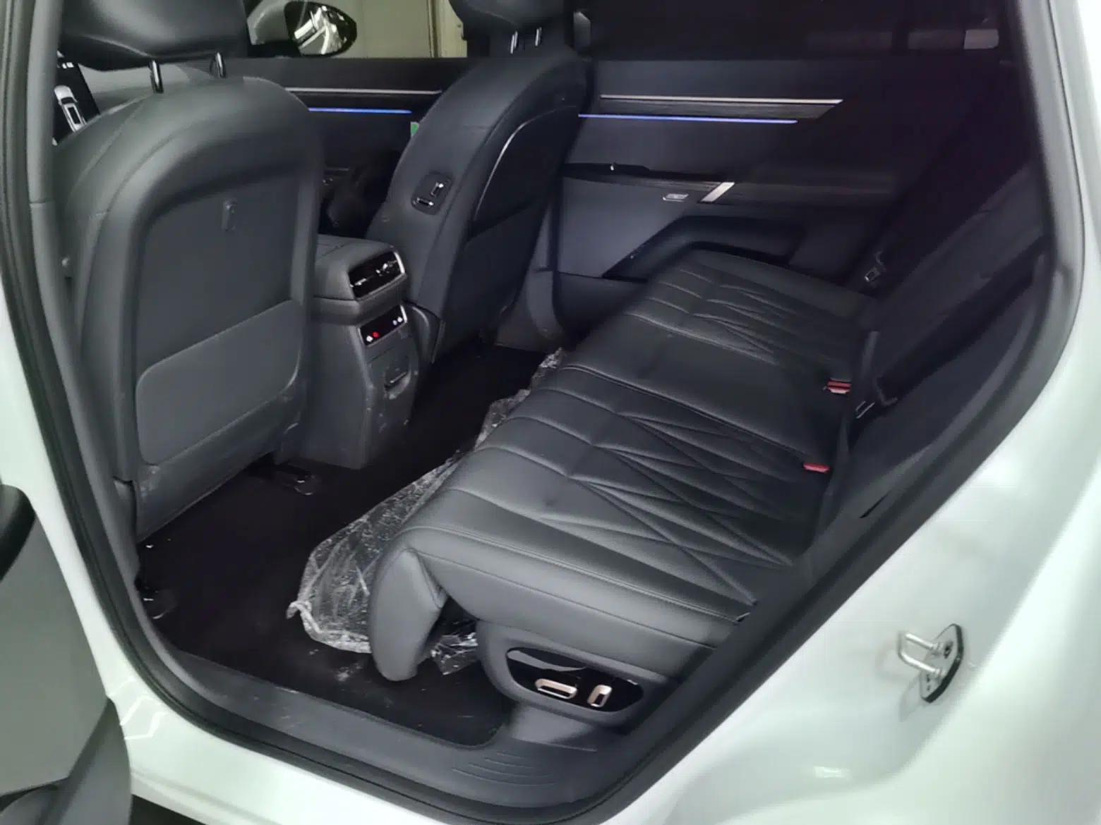 Dongfeng eπ eπ008 2025 210Max Range-Extended Version 5 Seats — миниатюра 20