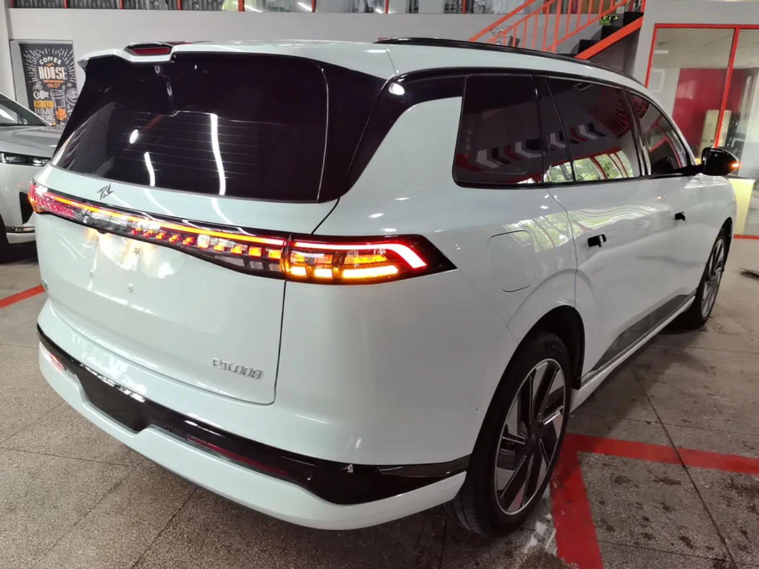 Dongfeng eπ eπ008 2025 210Max Range-Extended Version 5 Seats — миниатюра 6
