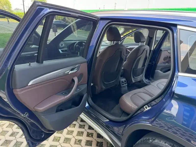 BMW X1 2019 sDrive18Li Premium — миниатюра 13