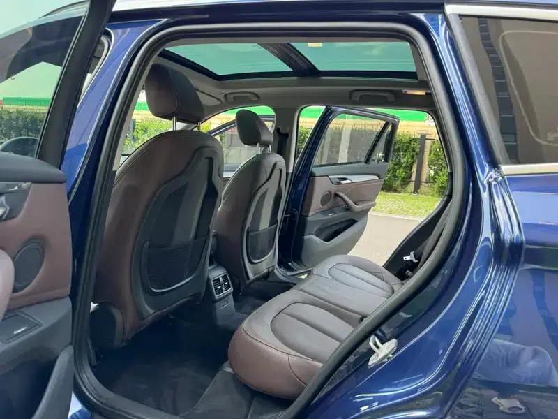 BMW X1 2019 sDrive18Li Premium — миниатюра 10