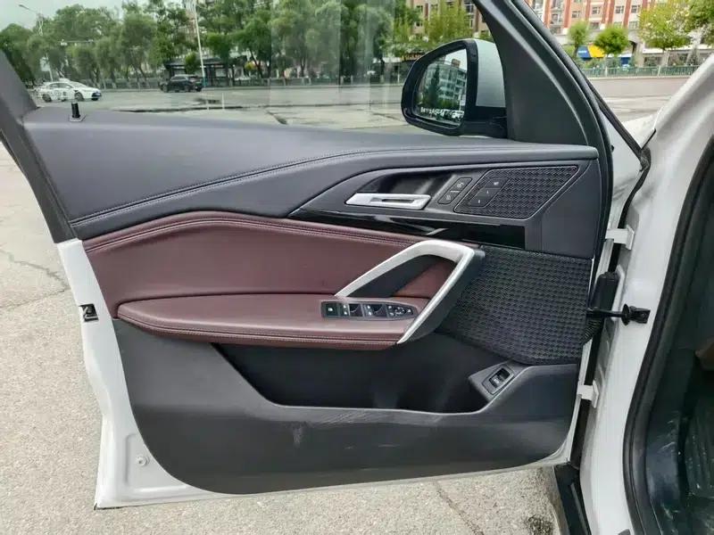 2023 BMW X1 sDrive20Li X Design Package — миниатюра 12