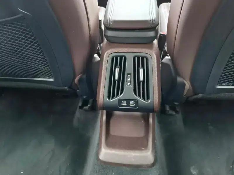 2023 BMW X1 sDrive20Li X Design Package — миниатюра 20