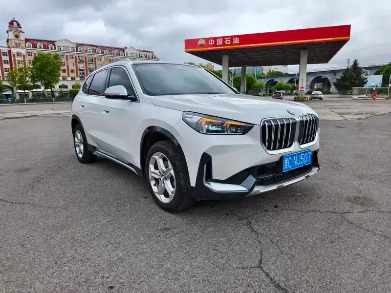 2023 BMW X1 sDrive20Li X Design Package — миниатюра 3