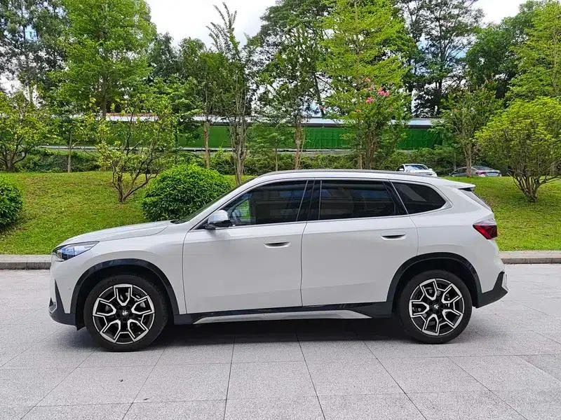 BMW X1 2023 sDrive25Li M Sport Package — миниатюра 4