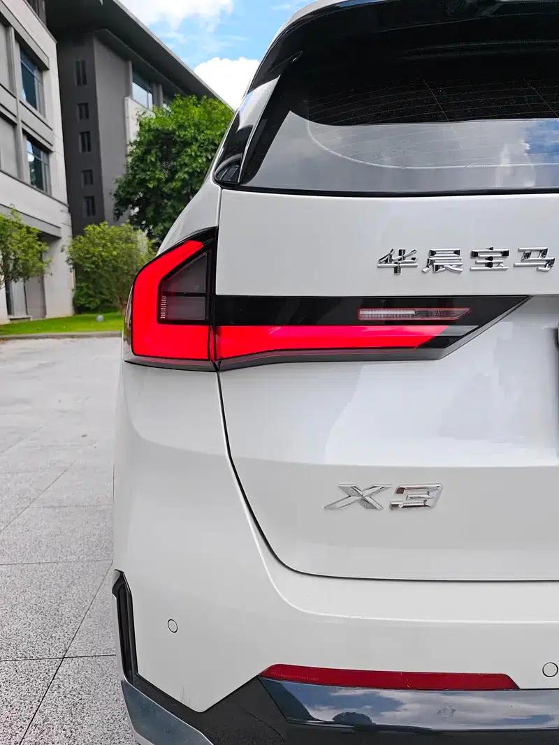 BMW X1 2023 sDrive25Li M Sport Package — миниатюра 8