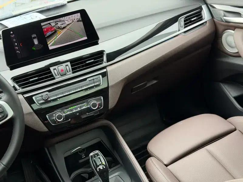 BMW X1 2022 sDrive20Li Fashion Edition — миниатюра 5