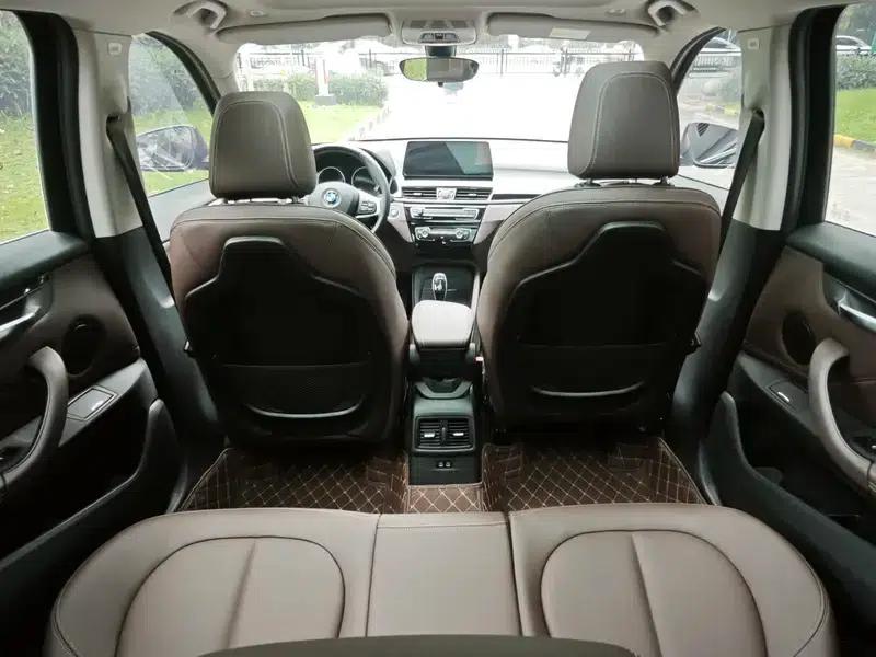 BMW X1 2020 sDrive25Li Leading Edition — миниатюра 12
