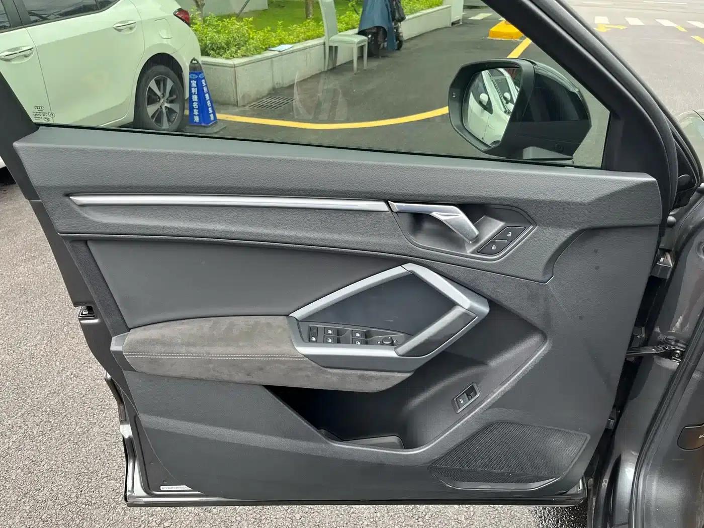 Audi Q3 Sportback 2022 40 TFSI Fashion Edition — миниатюра 8