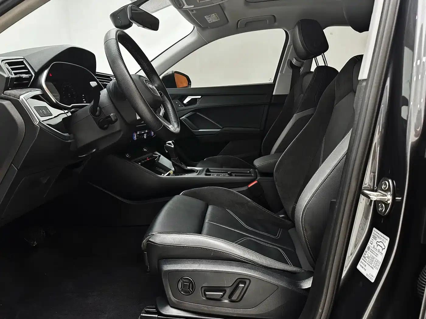 Audi Q3 Sportback 2023 35 TFSI Progressive (1.4T) — миниатюра 12