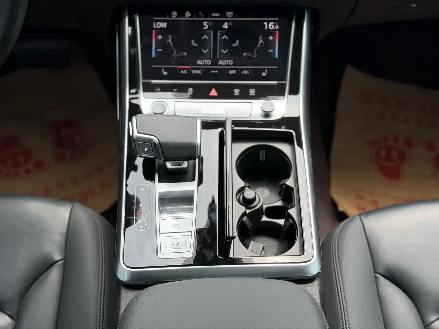 Audi Q8 2021 55 TFSI Luxury Dynamic — миниатюра 13