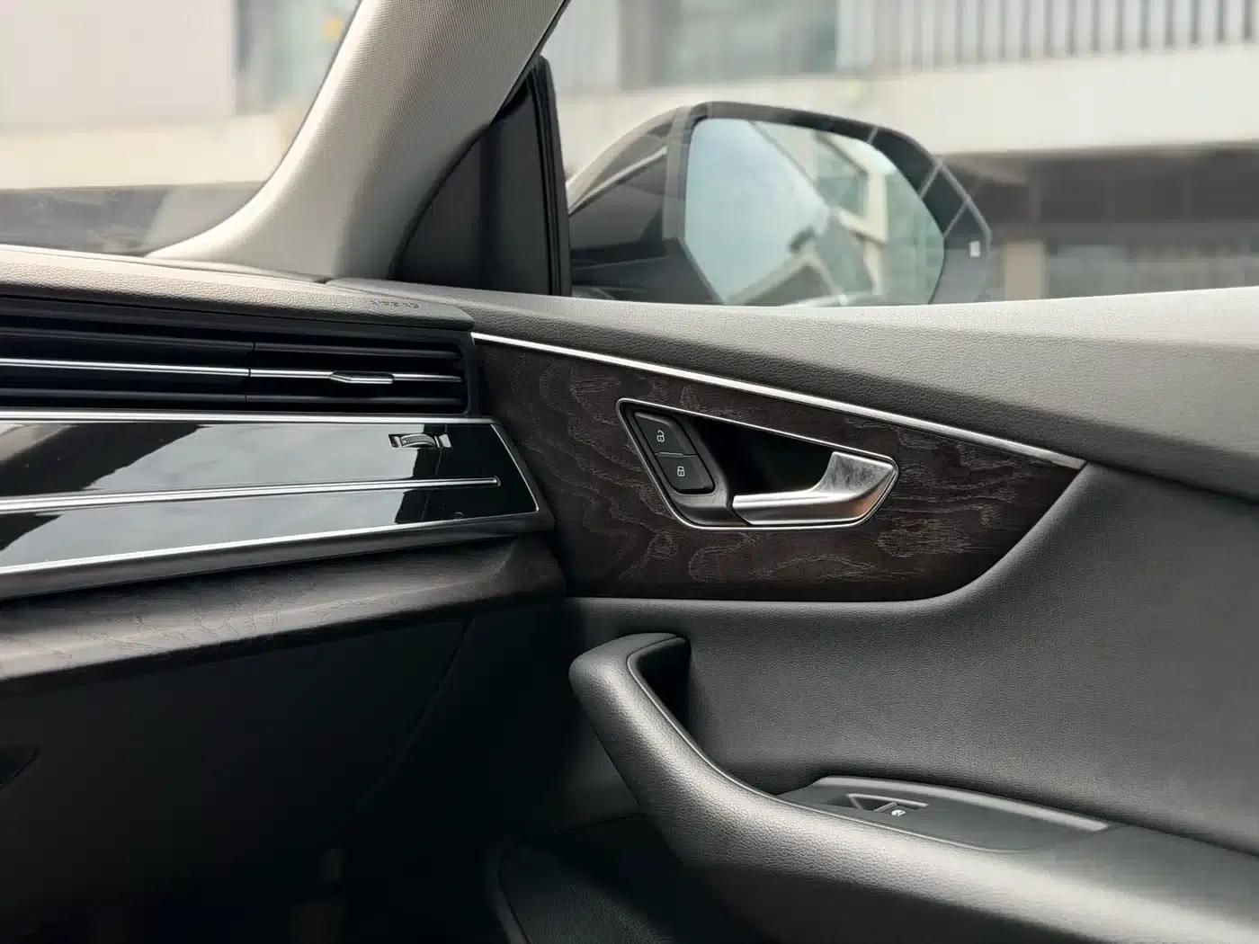 Audi Q8 2021 55 TFSI Luxury Dynamic — миниатюра 14