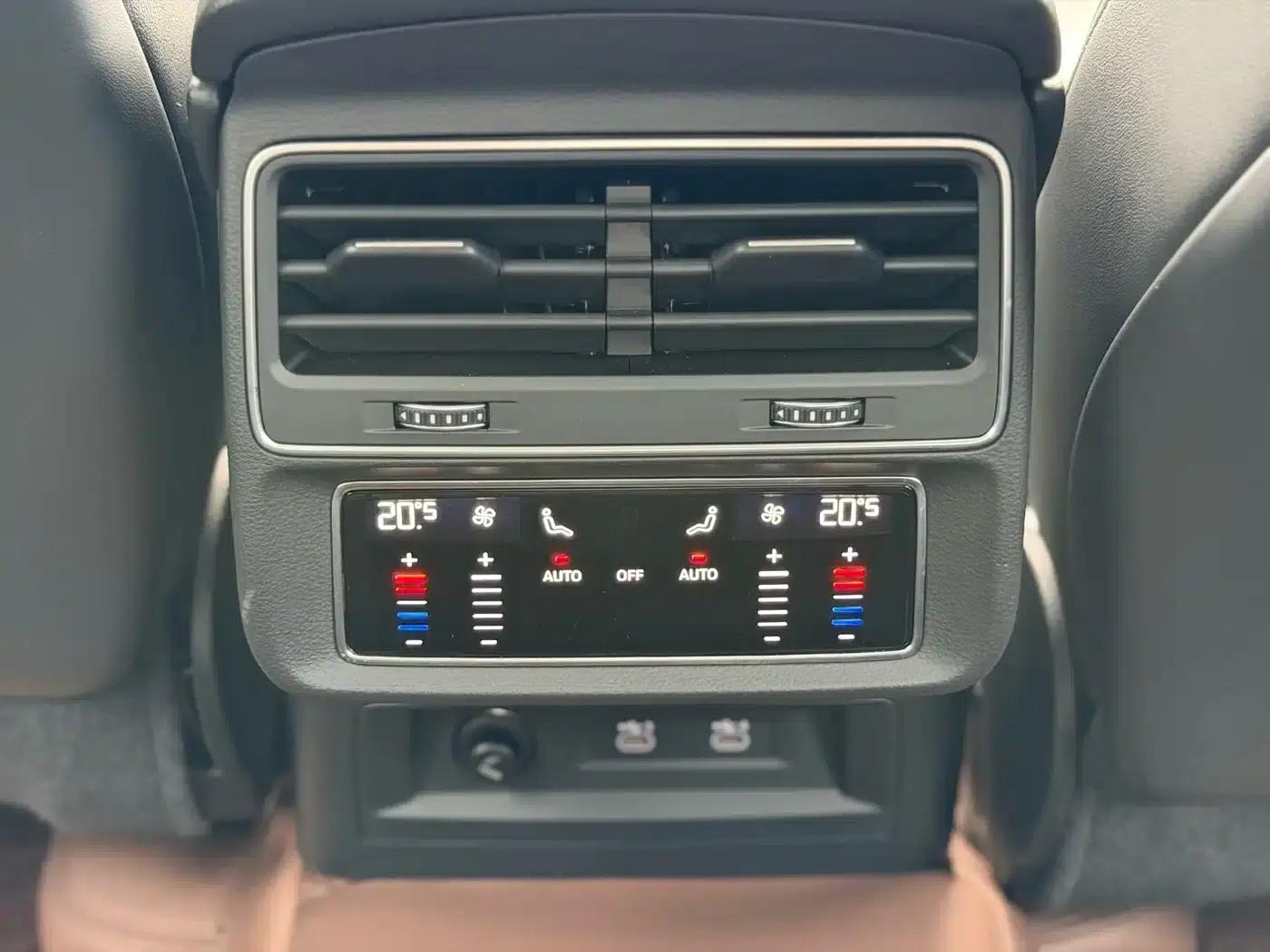 Audi Q8 2021 55 TFSI Luxury Dynamic — миниатюра 16