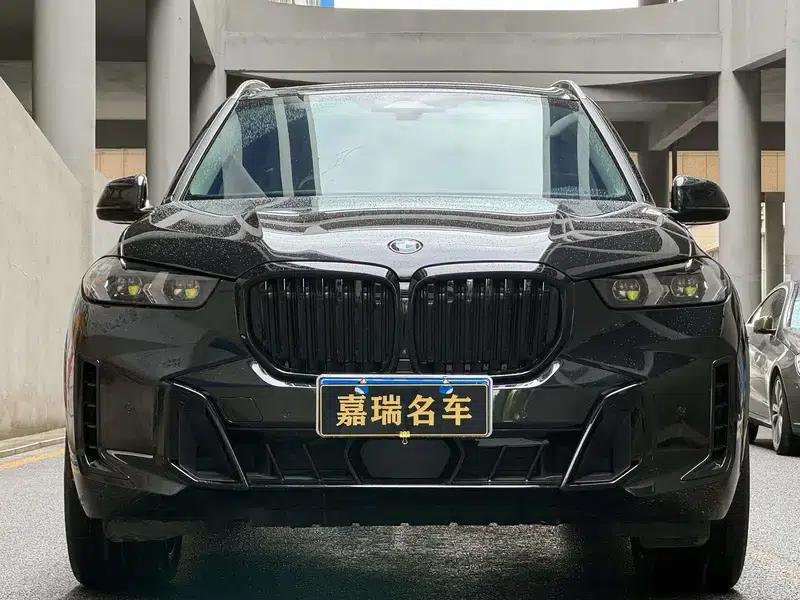 BMW X5 2023 xDrive30Li M Sport Package — миниатюра 2