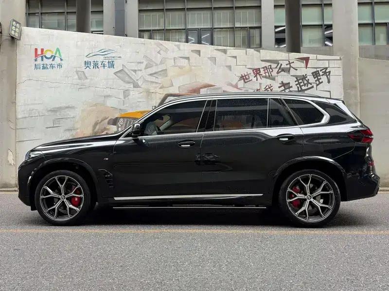 BMW X5 2023 xDrive30Li M Sport Package — миниатюра 3