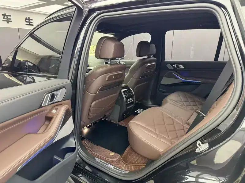 BMW X5 2023 xDrive40Li M Sport Shadow Edition — миниатюра 9