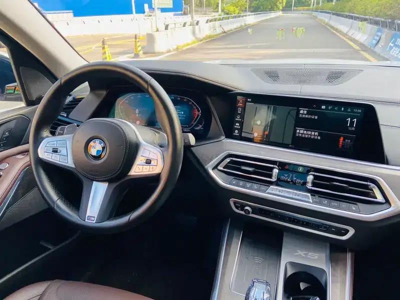 BMW X5 2022 xDrive 30Li M Sport Package — миниатюра 14