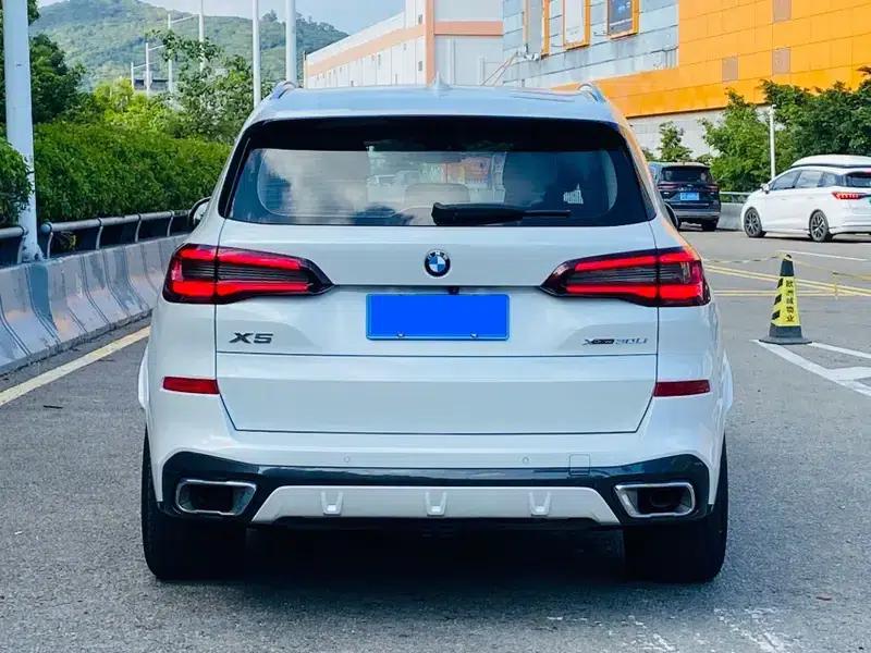 BMW X5 2022 xDrive 30Li M Sport Package — миниатюра 5
