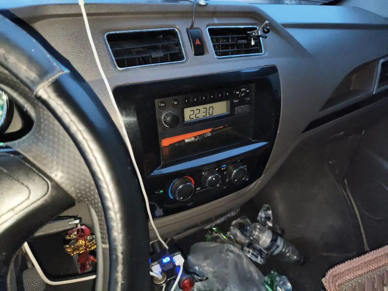 Dongfeng Yufeng EM26 2023 High-End Model 41.86 kWh CATL — миниатюра 13