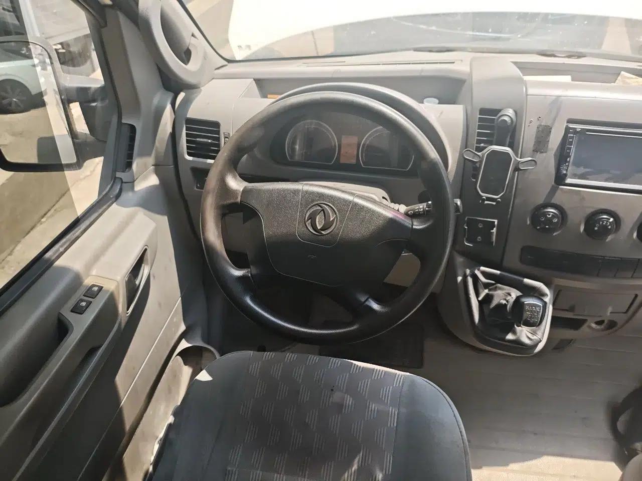 Dongfeng Yufeng 2014 2.5T YuliBao Logistics Vehicle Standard Features Include Short Wheelbase with Mid-Roof ZD25 — миниатюра 10