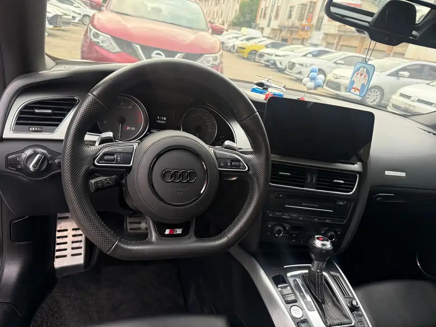 2010 Audi S5 3.0T Cabriolet — миниатюра 3