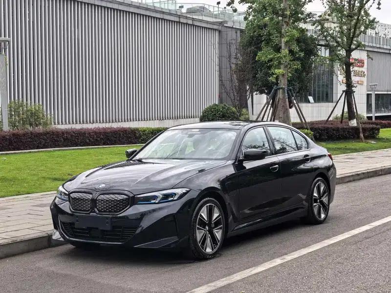 BMW i3 2025 eDrive40L Shadow Sport Package — миниатюра 1