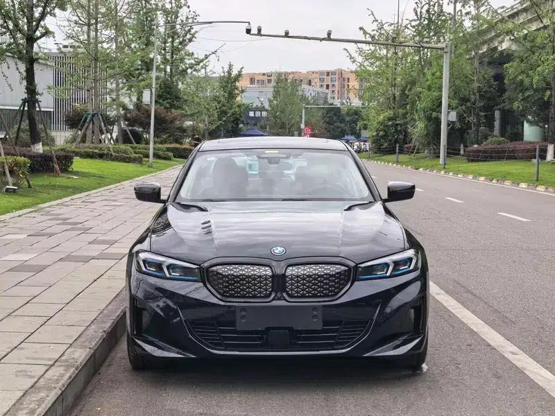 BMW i3 2025 eDrive40L Shadow Sport Package — миниатюра 2