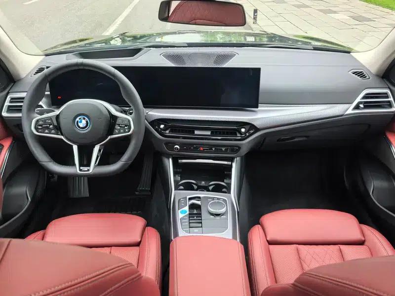 BMW i3 2025 eDrive40L Shadow Sport Package — миниатюра 7