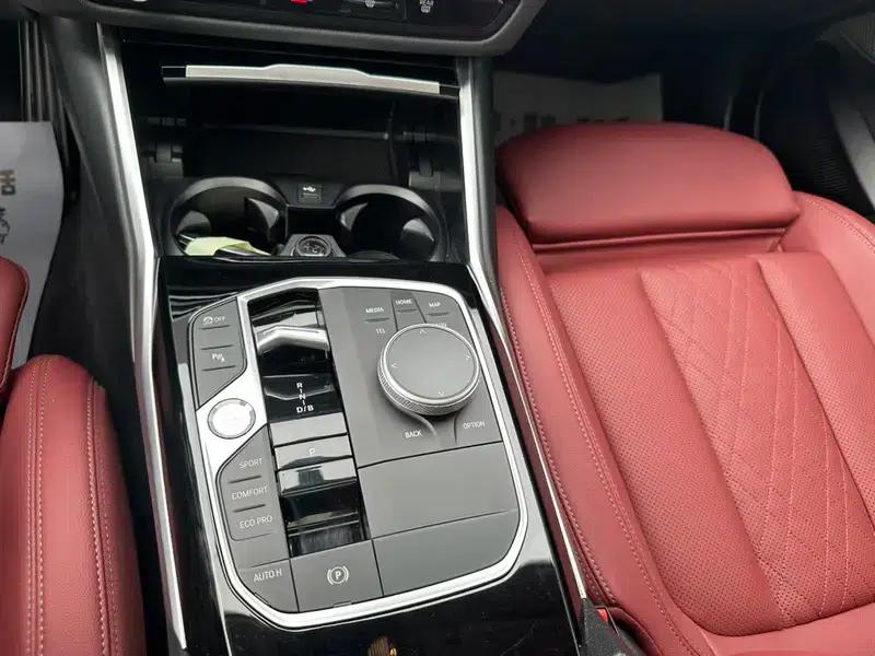 BMW i3 2025 eDrive35L — миниатюра 10