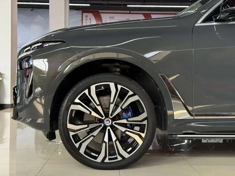 BMW X7 2023 xDrive M60i — миниатюра 6