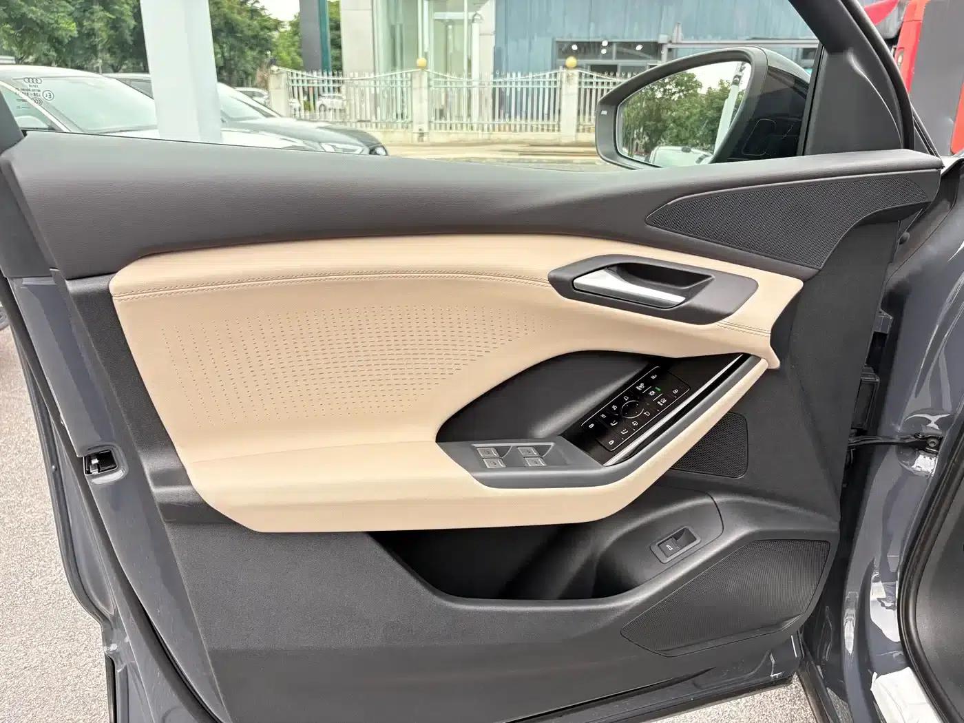 Audi Q6L e-tron 2026 First Edition — миниатюра 12