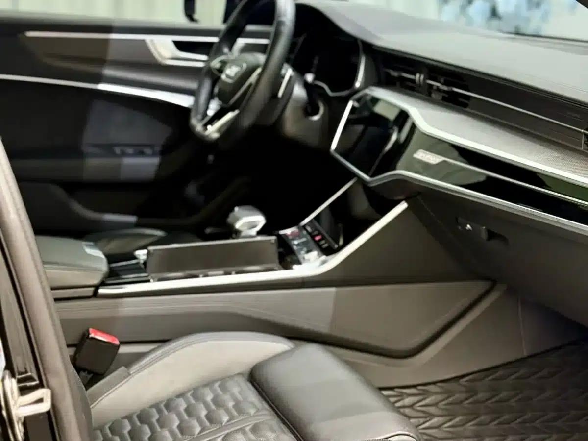 2025 Audi RS 6 RS 6 4.0T Avant Performance — миниатюра 28