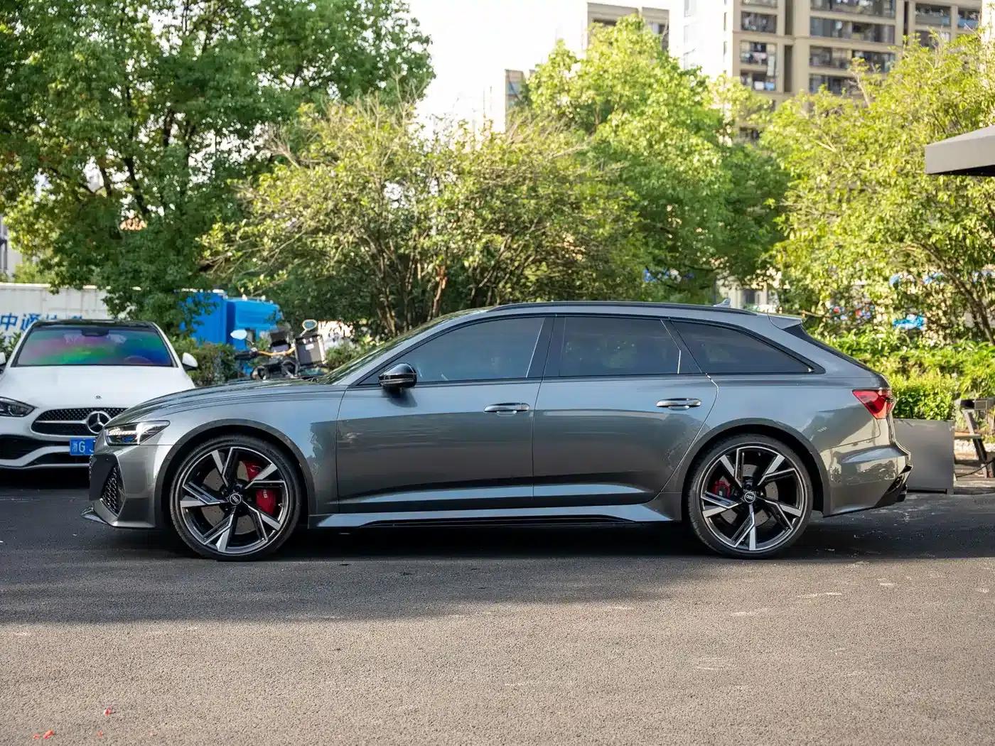2021 Audi RS 6 RS 6 4.0T Avant — миниатюра 3