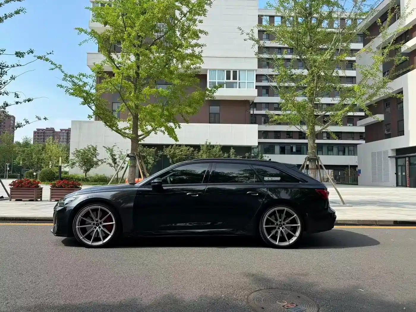 2022 Audi RS 6 RS 6 4.0T Avant — миниатюра 3