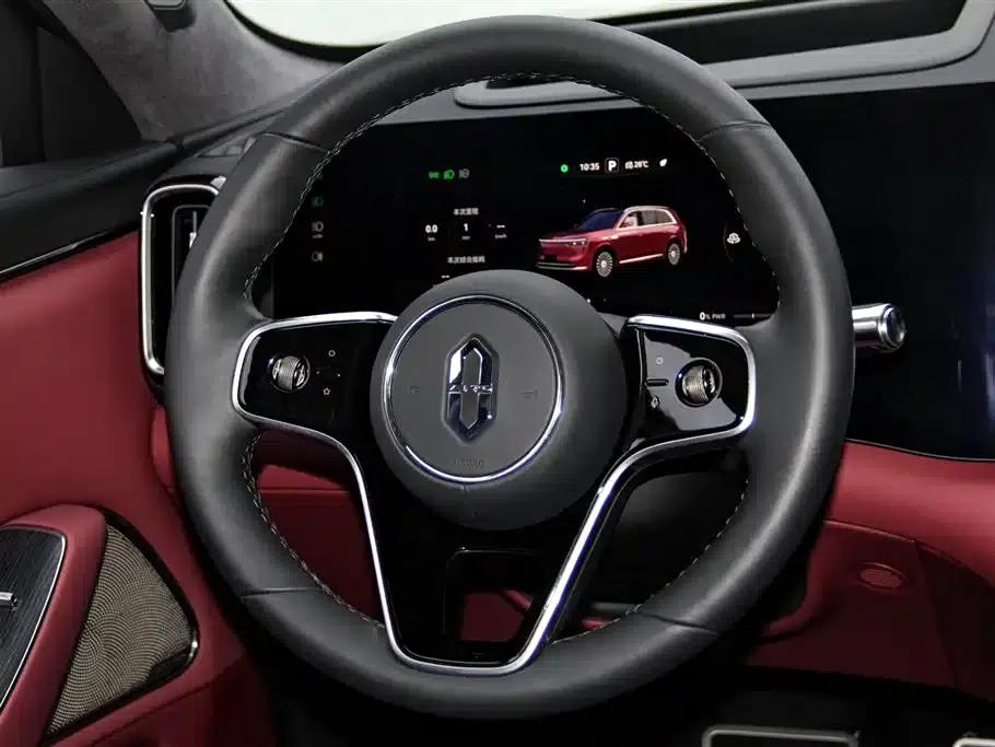 Wenjie M8 2025 Ultra Extended Range Edition (53.4kWh, 5-seater, 192-line LiDAR) — миниатюра 15