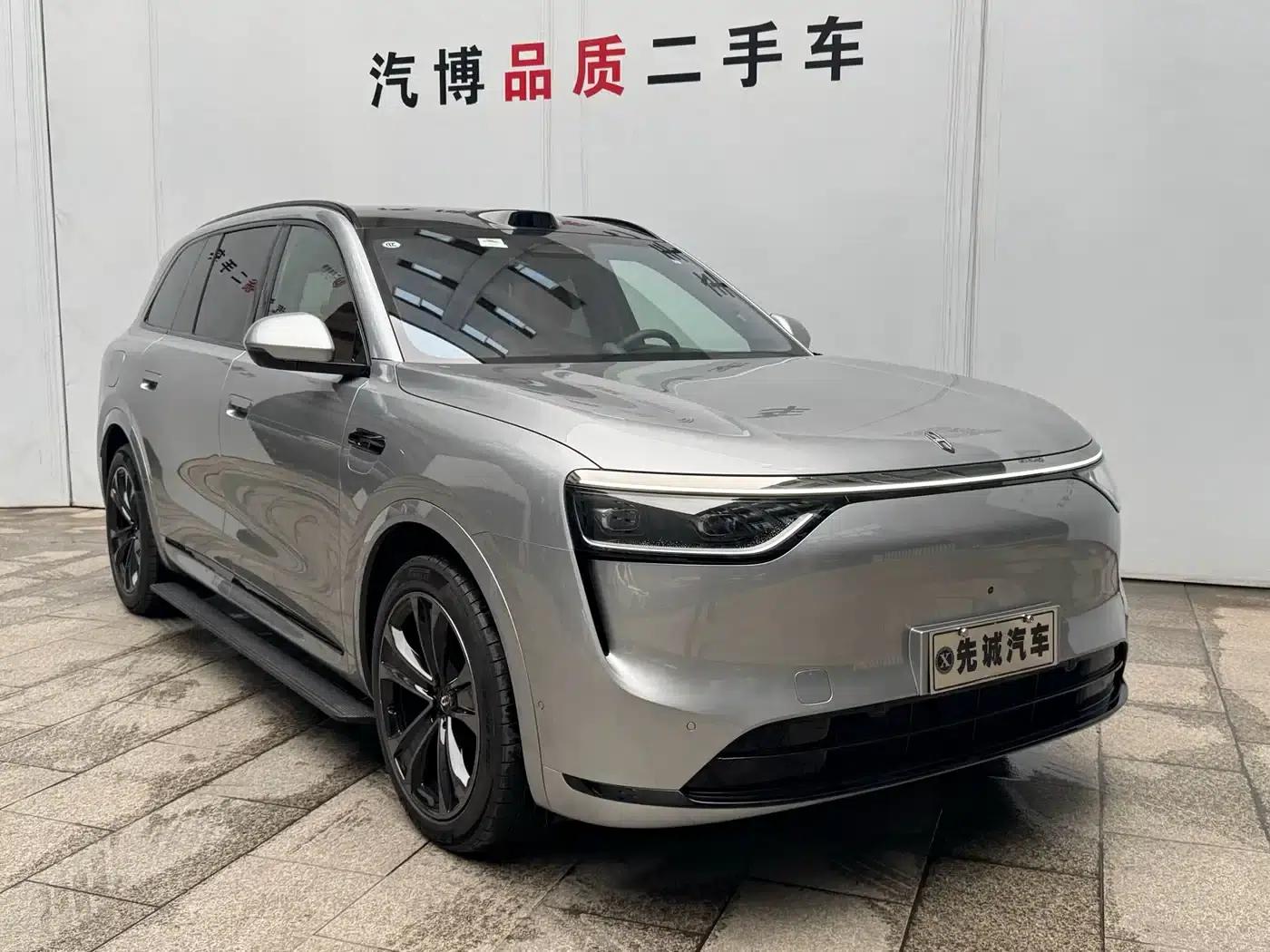 Wenjie M8 2025 Extended Range Ultra Edition 53.4kWh 5-Seat Version (192-line LiDAR) — миниатюра 3
