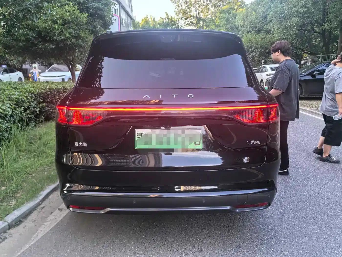 Wenjie M8 2025 Extended Range Ultra Edition 53.4kWh 5-Seat Version (192-line LiDAR) — миниатюра 3